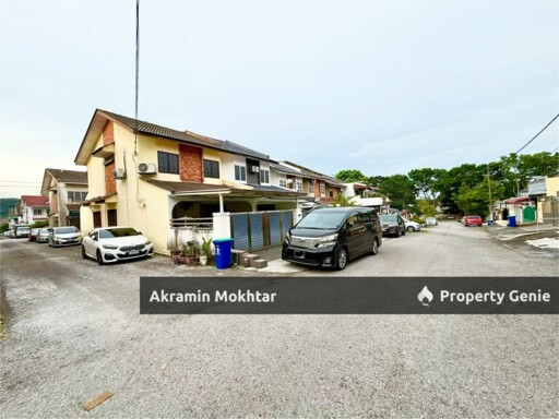 Freehold, End Lot, Renovated & Fully Furnished | Double Storey Taman Universiti Indah, Seri Kembangan