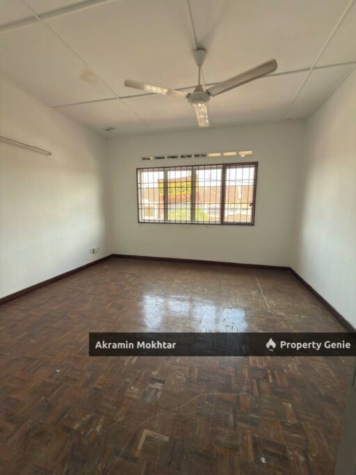 Double Storey Bandar Seri Ehsan Banting, Selangor