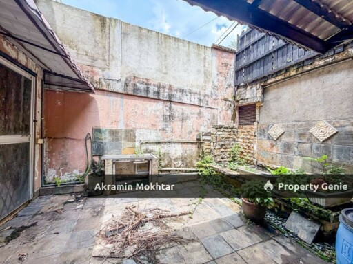 Freehold & Renovated | 3.5 Storey Terrace Taman Kesuma, Ampang
