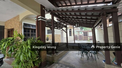 Taman Golf Ipoh Double Storey Bungalow Facing North Near Golf Club Hospitals Schools