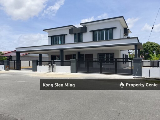 Sibu Double Storey Semi D at Taman Bougenvilla