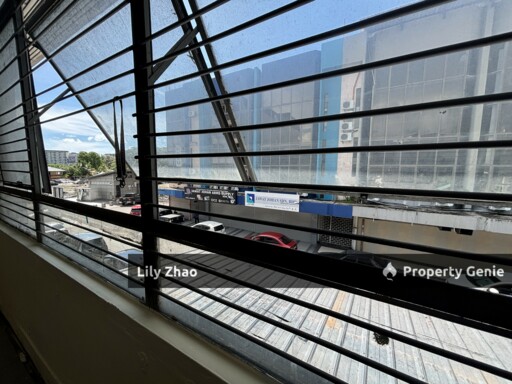 Warehouse / Showroom / Office, 6,400 sq ft Light Industrial 2-Storey Shop Lot📍Sadong Jaya, KK City Centre