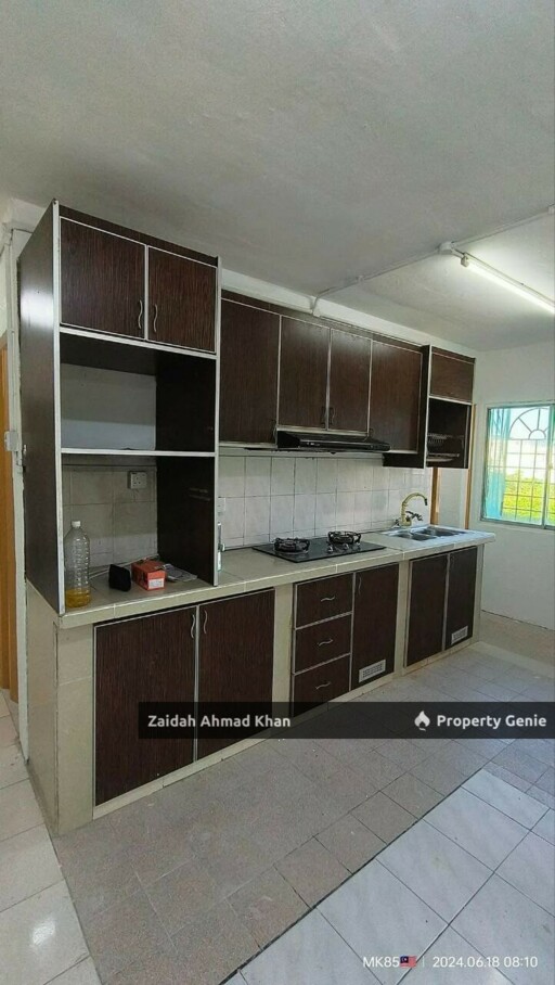 APARTMENT LESTARI DAMANSARA DAMAI APARTMENT FOR SALE NEART MRT RENOVATED