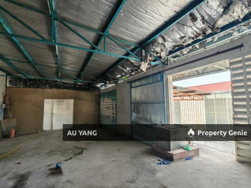 1.5 Storey Semi-Detached Factory For Sale @ Juru 槟城 Juru Beringin 工业区 1.5 层半独立式工厂出售