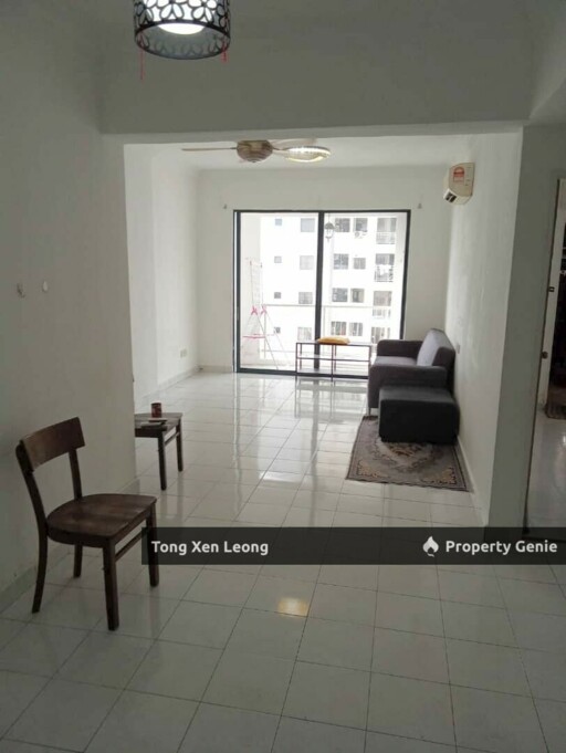 2 Bedroom Unit For Sale @ Casa Lago