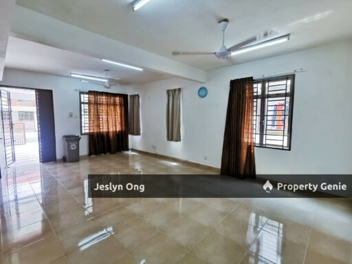 2 Storey Terrace House ( End Lot ) @ Bandar Dato Onn for Sale