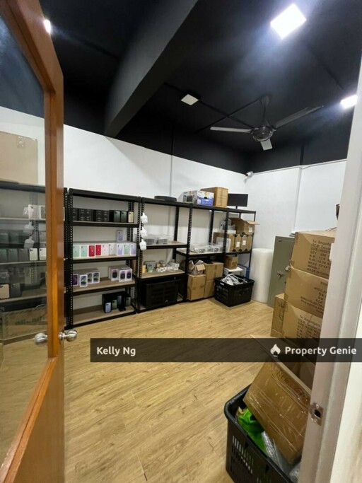 Seria 88 Second Floor Shoplot For Rent