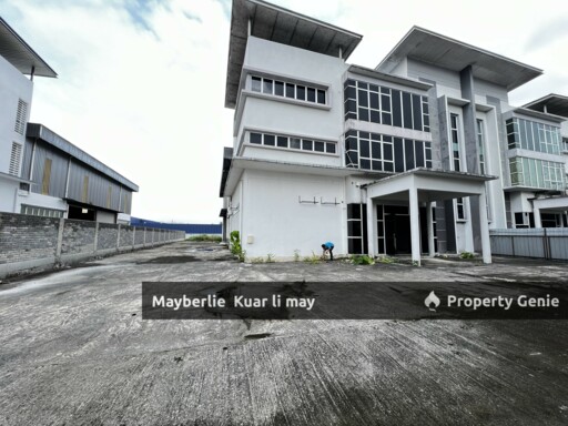 Sungai Lalang Semenyih RM3.5Mil Semi-D Factory For Sale