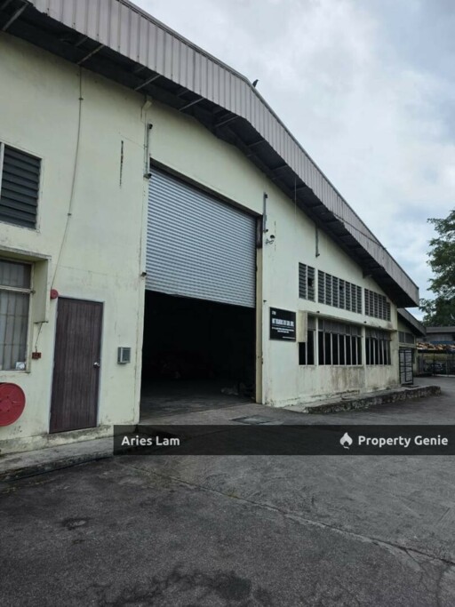 Factory @ Kawasan Perindustrian Tampoi / Near JB Town