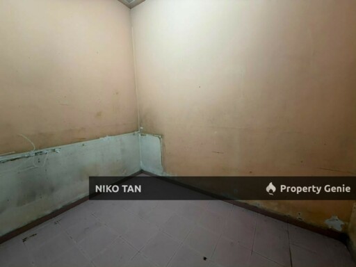 Jalan Usaha 1Sty Original Unit Taman Abad For Sale
