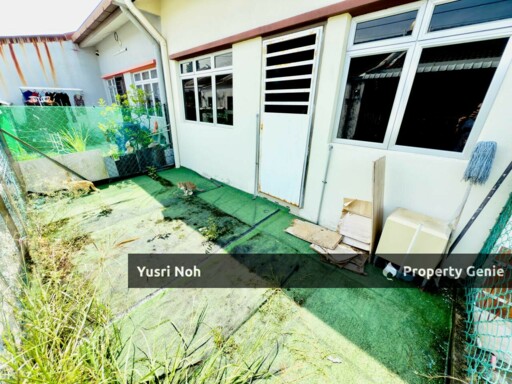 Storey Terrace Jalan Tanjung Sauh Seksyen 30, Shah Alam Selangor