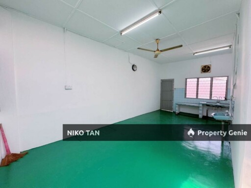 For Sale Taman Kulai Besar @ Jln Jambu Laut Single Storey Large Size