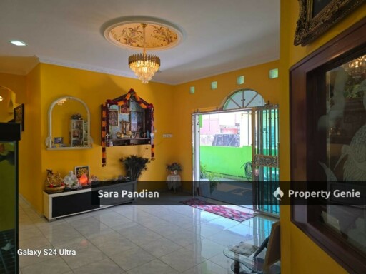 Spacious Corner Bungalow at Kg Tawas Ipoh