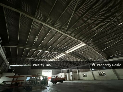 Taman Teknologi Cheng Factory / Warehouse For Sale