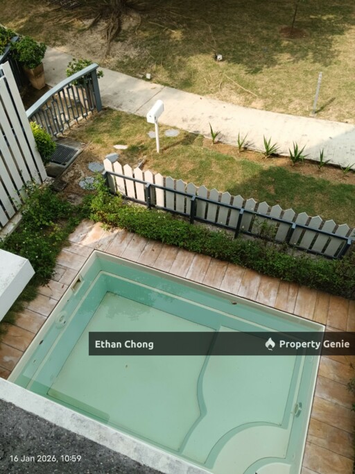 Partially Furnished 3 Storey Terrace House for Sale at Villa Senja, Rawang