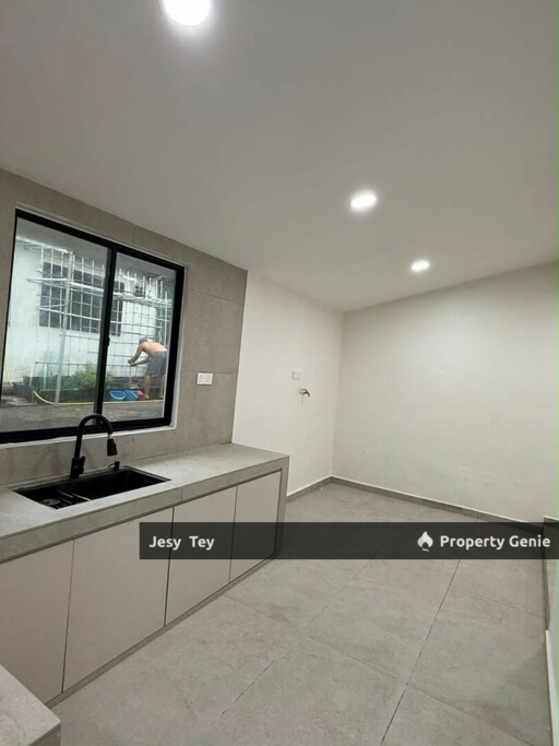 Taman Ungku Tun Aminah Single Storey Terrace House