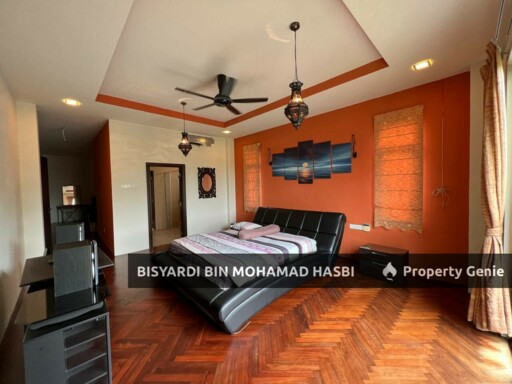 FACING OPEN 3 STOREY BUNGALOW, MONTEREZ GOLF & COUNTRY CLUB, SHAH ALAM .