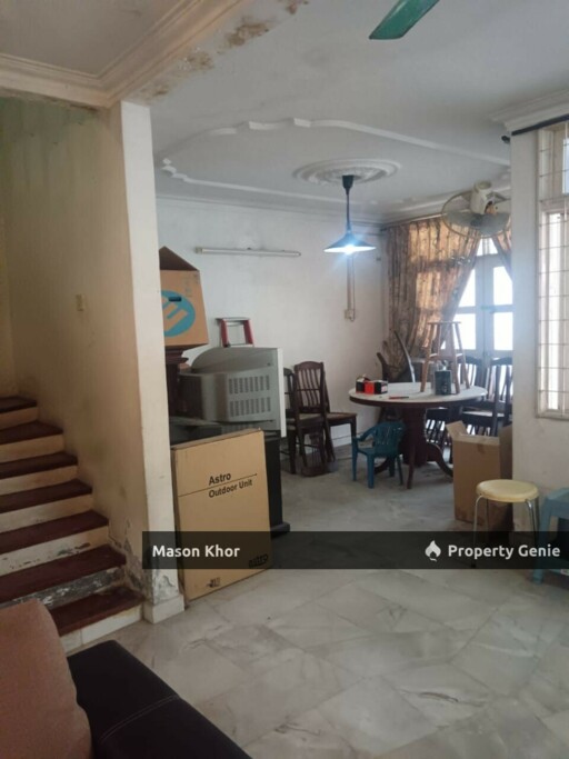 TAMAN NIRWANA 2-STOREY TERRACE 1098sf PARTIALLY RENO ALMA