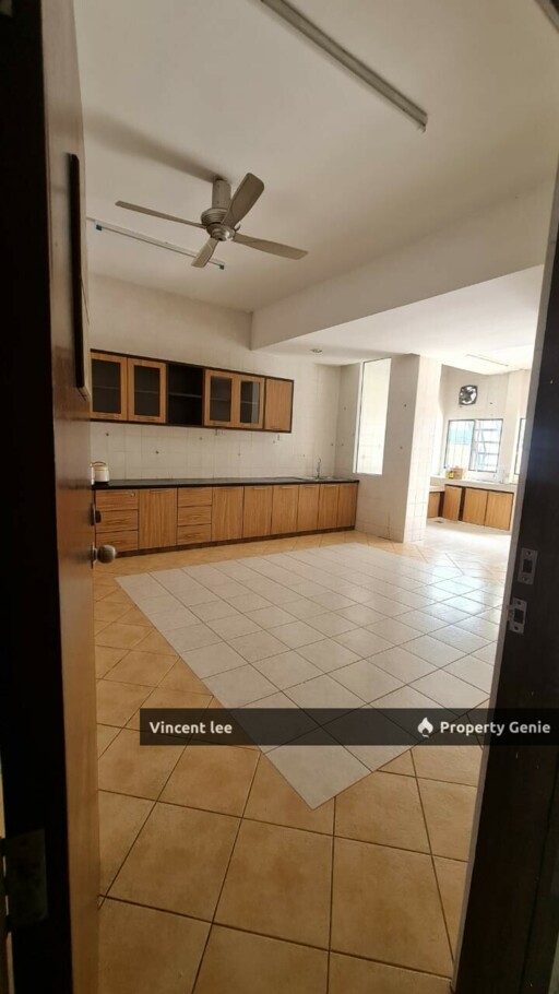 Sri Petaling, 3 Storey Semi-D with 4000sqft Land Size