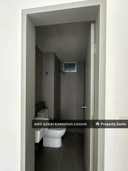 [Partly Furnished] Lakefront Residence @ Cyberjaya | 3R2B | RM2,100/month