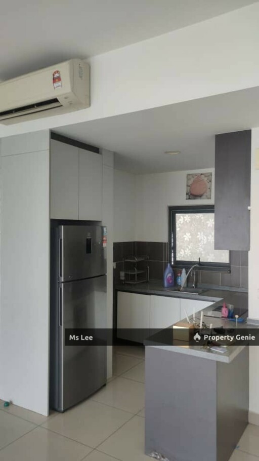 Lakeville Residence with KLCC & KL Tower View - Sale Below Bank Value Rm90k