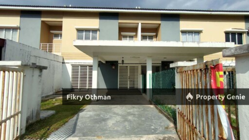 Taman Lesteri Bandar Baru Enstek Nilai Double Storey Terrace