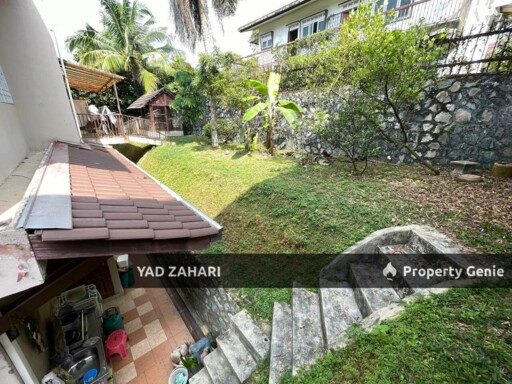 Seksyen 2, Shah Alam | Bungalow 7+1 Rooms | RM2.2M - Spacious Car Porch, with Private Pool & Nearby Masjid and UITM Shah Alam
