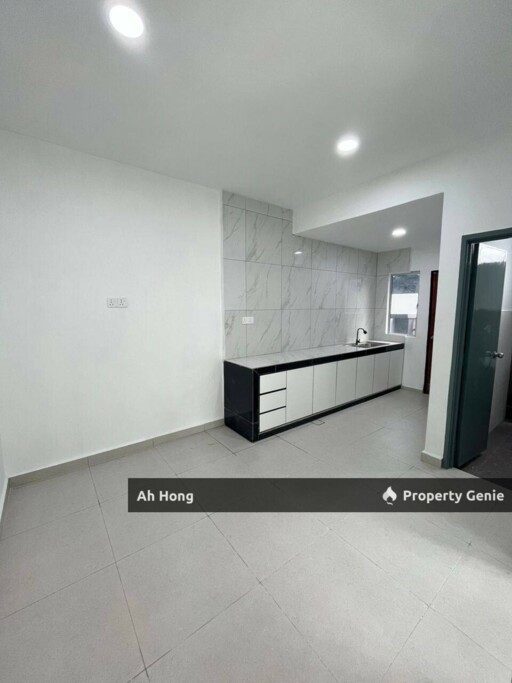Pulai Indah / Double Storey Corner Lot / Renovated / Freehold