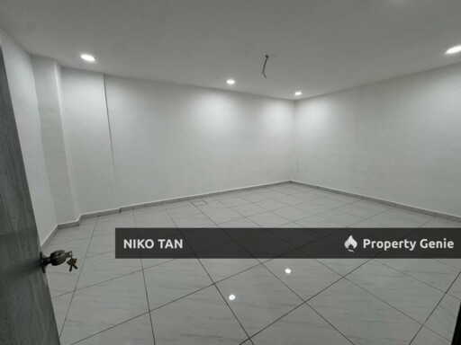 Jalan Harmoni 2 Storey Terrace With Fully Renovated & Extended Kitchen