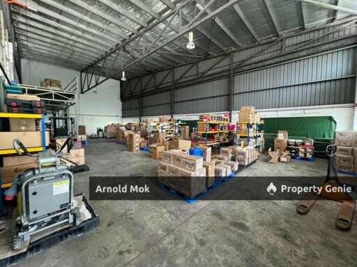 1.5 storey Semi D Factory at Industri Jaya Skudai for Rent