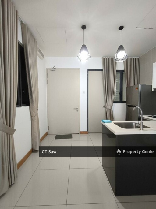 KL Gateway Residences 3 Bedroom Fully Furnished for Rent Near to LRT