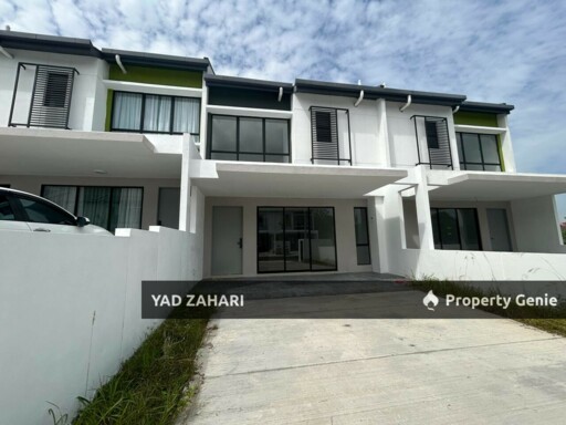 Balcony with View & Semi Furnished @ Lambaian Dua Residence, Kajang
