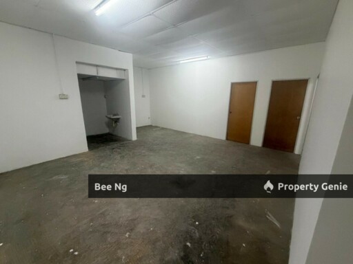 Jalan Satria @Taman Sri Yaakob / 1.5 Storey Terrace Factory Light Industry for Rent