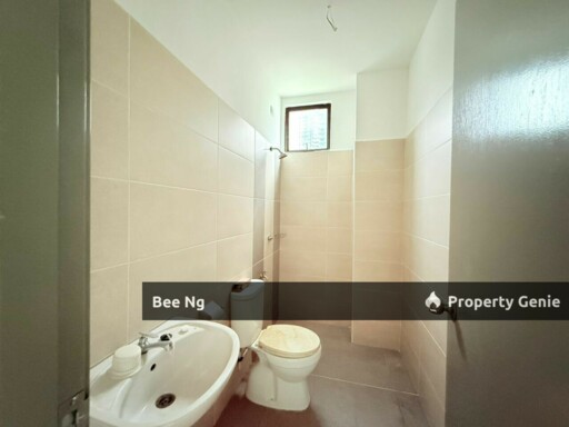 Jade Residence @ Taman Mutiara Mas/Big Corner/3storey Cluster