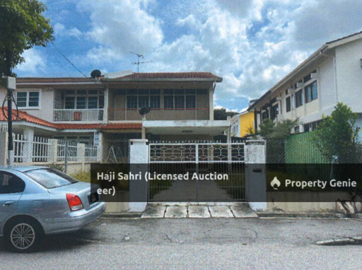 Rumah Berkembar Dua Tingkat ( A double-storey semi- detached house) yang beralamat pos di No. 2, Lintang Tembaga, Taman Guan Joo Seng, 11600, Jelutong, Pulau Pinang