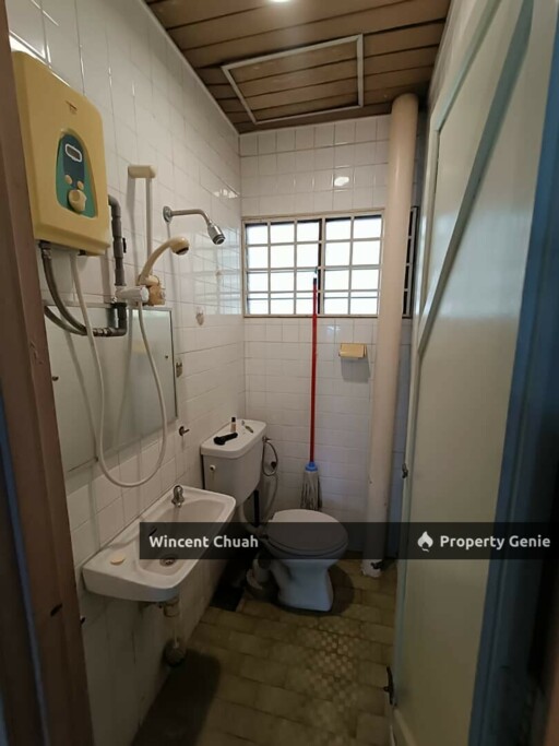 Freehold 2-Storey Terrace Taman Sri Muda Shah Alam (Extended Kitchen) BMV