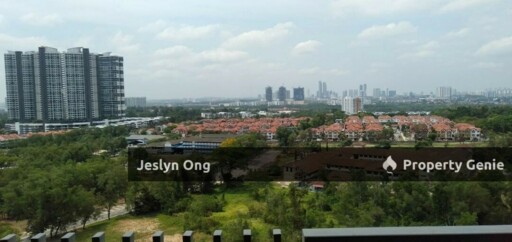 2 Bedrooms Apartment at Molek Pine 4 for Rent