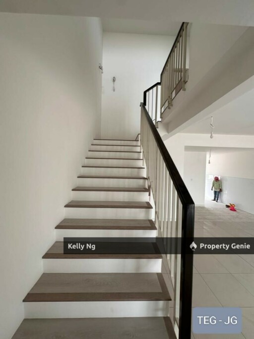 Brand New 2 Sty House At Nadira 3 Bandar Bukit Raja Klang For Rent