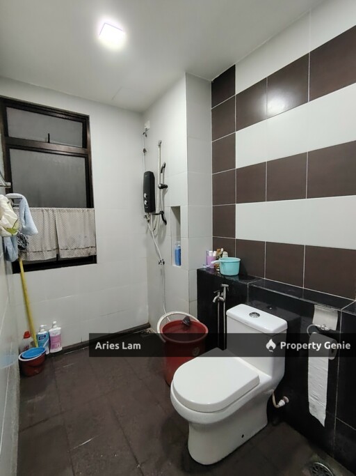 Austin Regency @ Mount Austin /Investment / Renovated