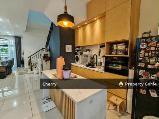 **Bandar Cemerlang 超美装修屋‼️** 🔥 **For Sale | RM830K Nego** 🔥 想找一间 **Freehold + Non-Bumi + G&G** 的双层排屋？这间可以看看！😍