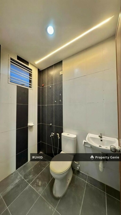 Freehold 2 Storey Terrace House Bestari Indah Lily Ulu Tiram | Fully Renovated | Gated Guarded