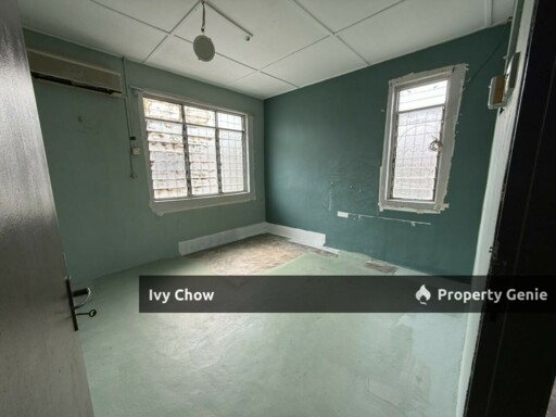 Tmn Dato Amar Diraja Double Storey Corner Lot House for Sale