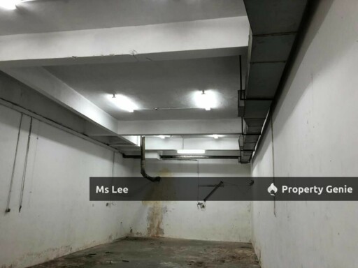 Taman Taynton View Cheras - Basement shop for store use