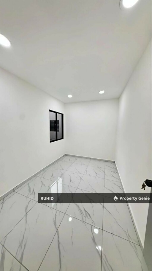 Renovated Freehold Low Cost Flat For Sale at Bandar Seri Alam, Masai
