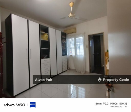 Freehold Double Storey Endlot With Fully Furnished