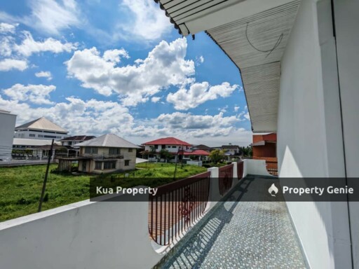 Double Storey Semi Detached House For Sale! Located at Jalan Pisang Timur