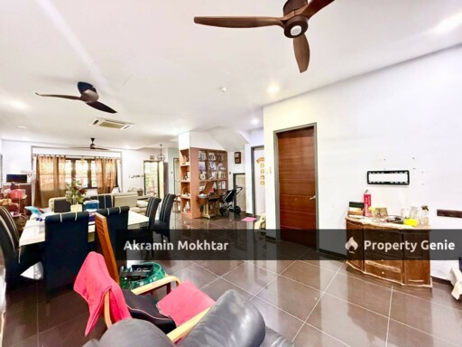 Freehold & Fully Renovated | 3 Storey Semi-D Taman Saujana Suria Kajang