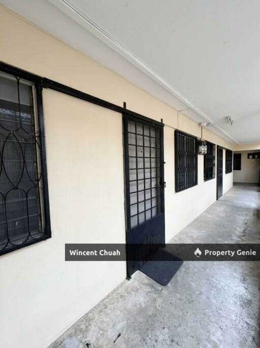 Flat Seksyen 2 Wangsa Maju (2 Bed 1 Bath) Near LRT - RM900/mth