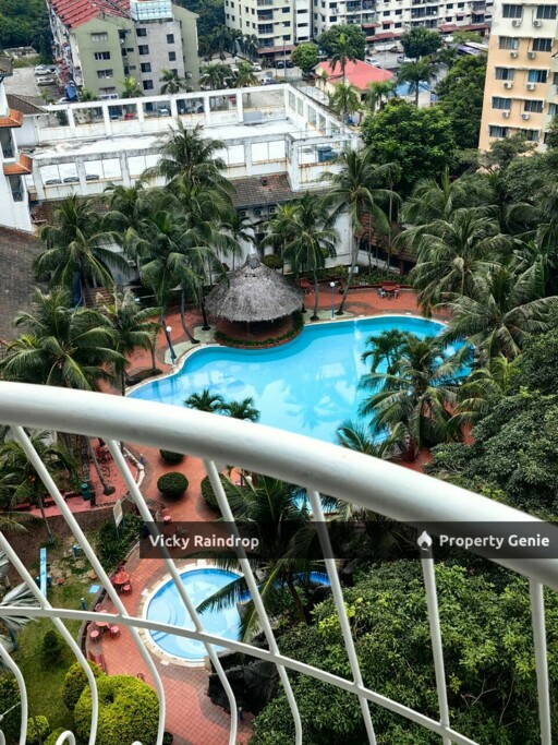 [FOR SALE] GARDEN CITY APARTMENT