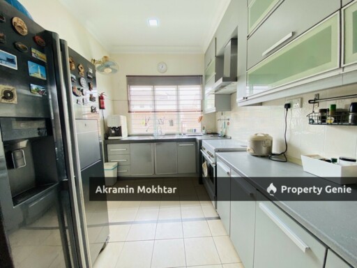 FREEHOLD & RENOVATED | SERING UKAY 2.5 STOREY SUPERLINK